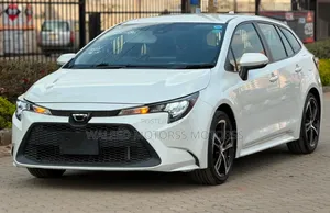 Toyota Corolla Touring 2019 White