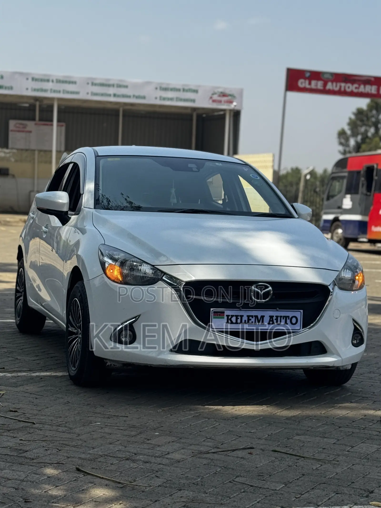 Mazda Demio 2017 White