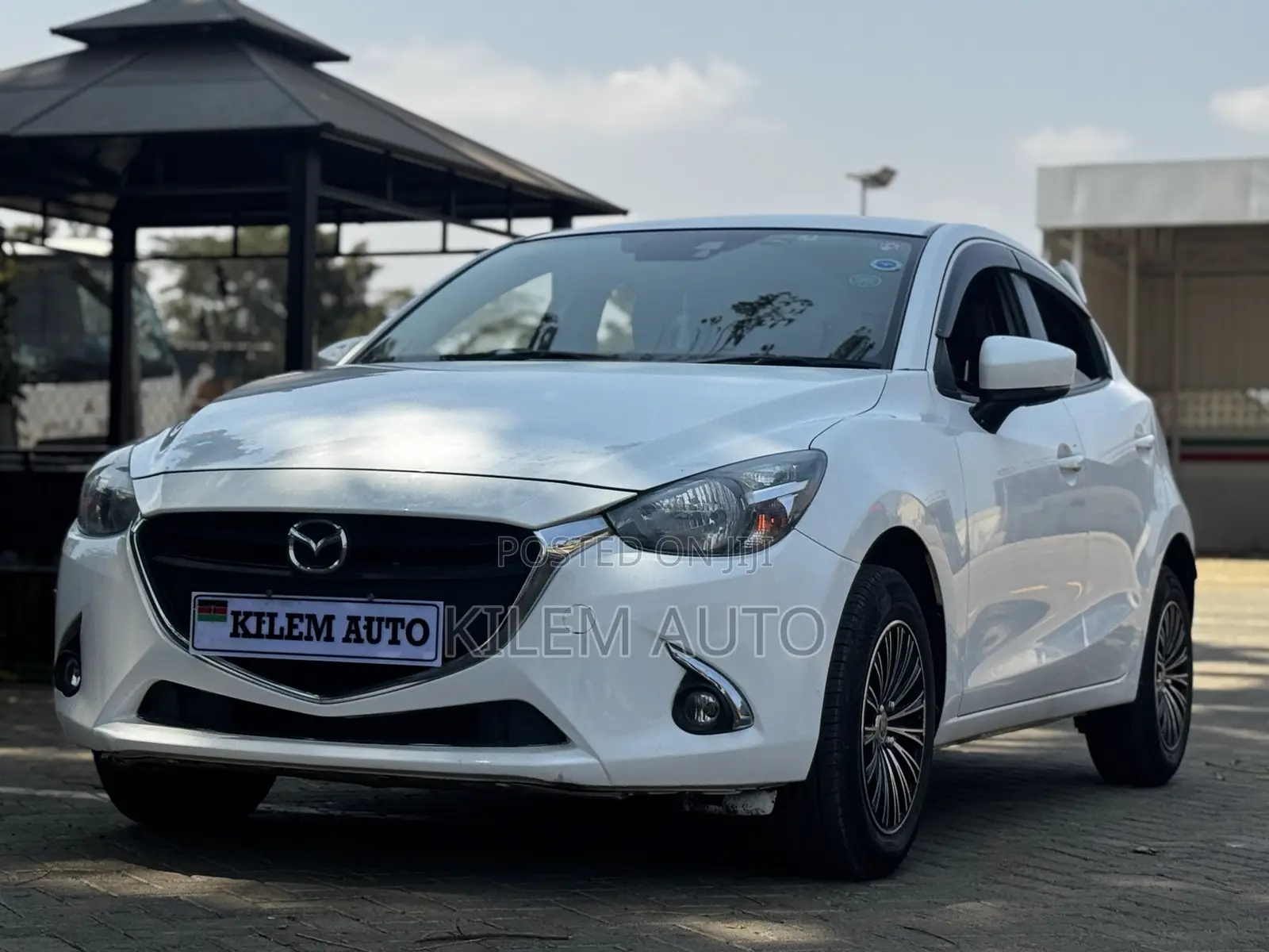 Mazda Demio 2017 White