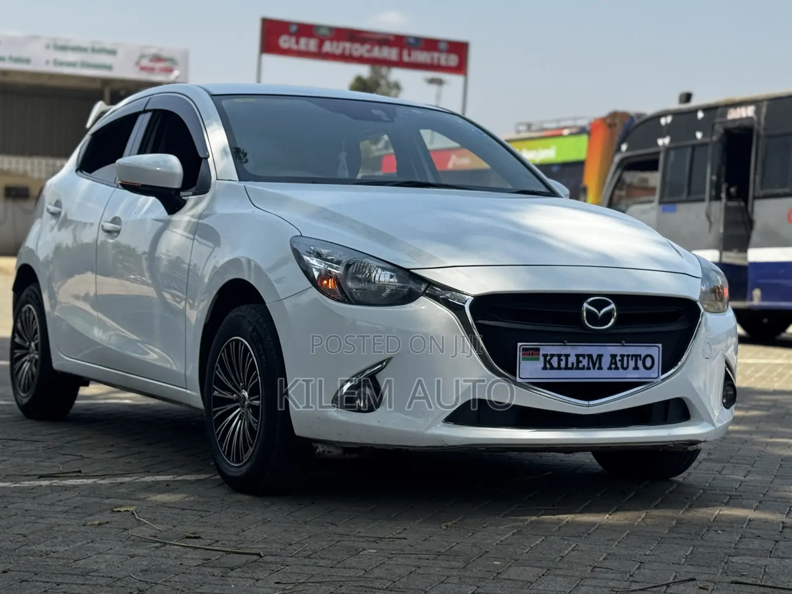 Mazda Demio 2017 White