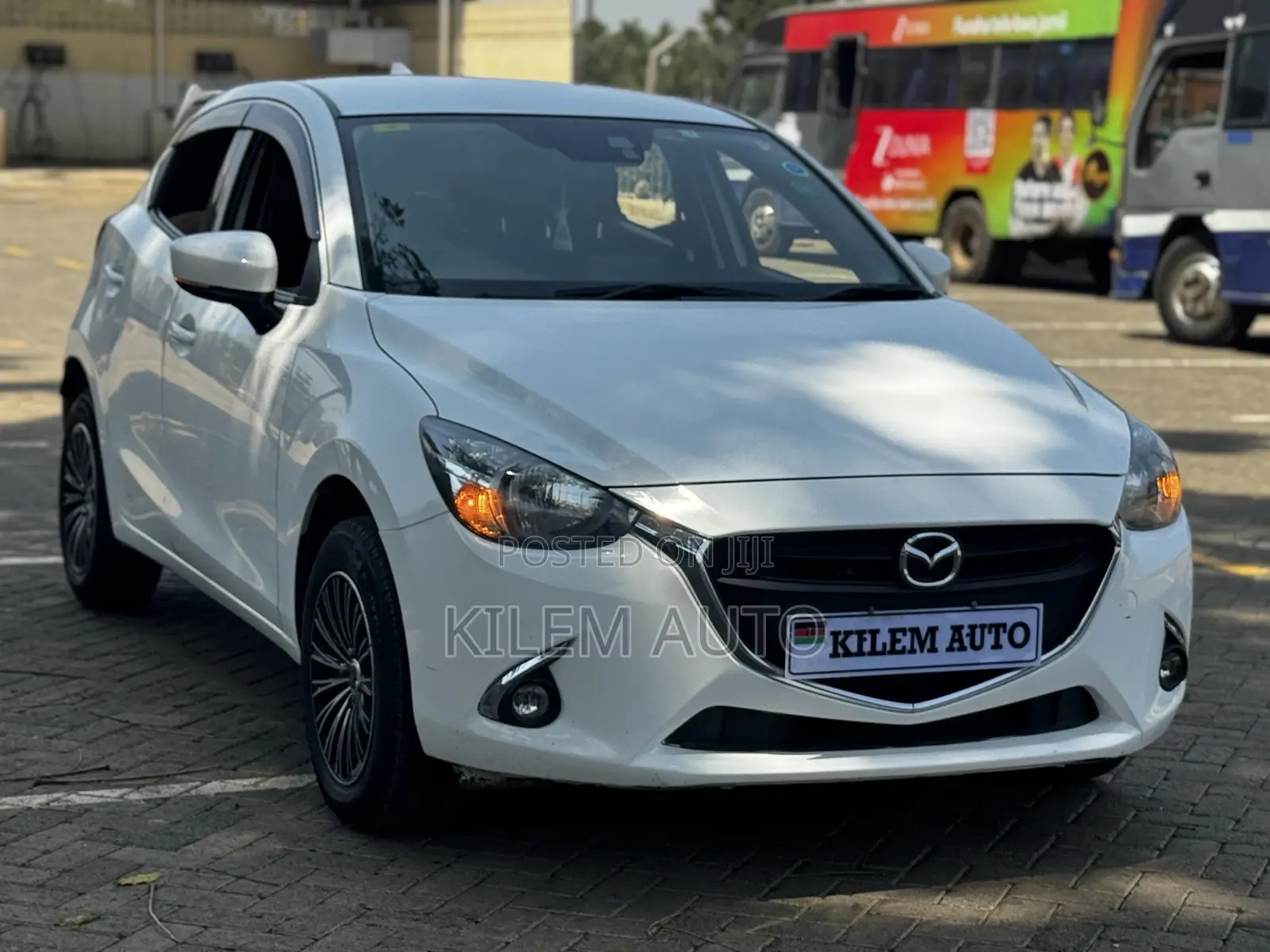 Mazda Demio 2017 White