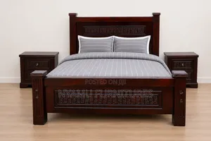 5 by 6 Queen Size Mahogany Bed