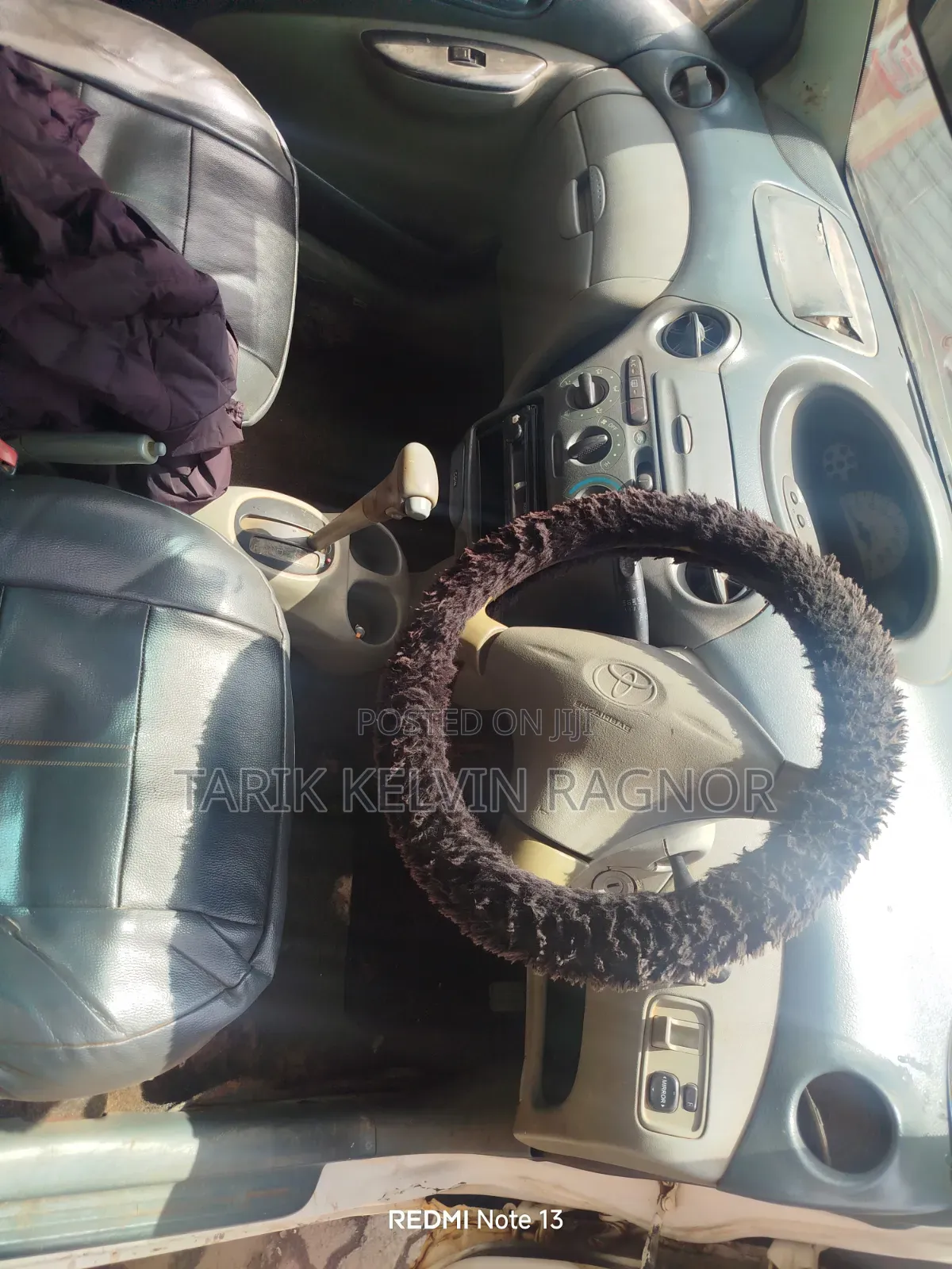 Toyota Vitz 2005 White