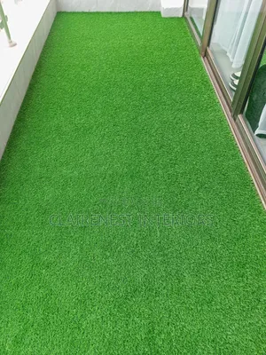 Never Dissapointing Green Balcony Artificial Grass