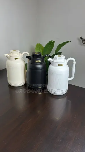 Classic Ribbed Vacuum Flask – 
Capacity 1.0L