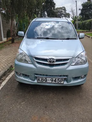 Toyota Avanza 2011