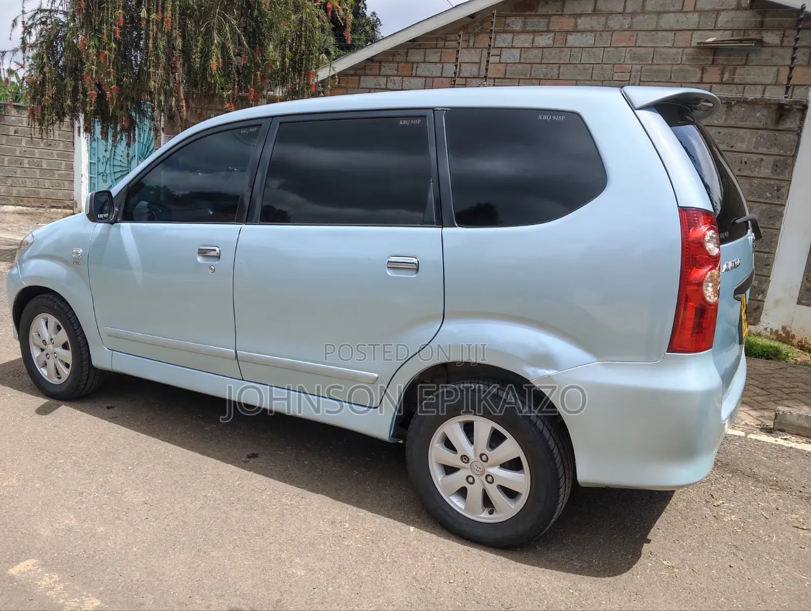 Toyota Avanza 2011