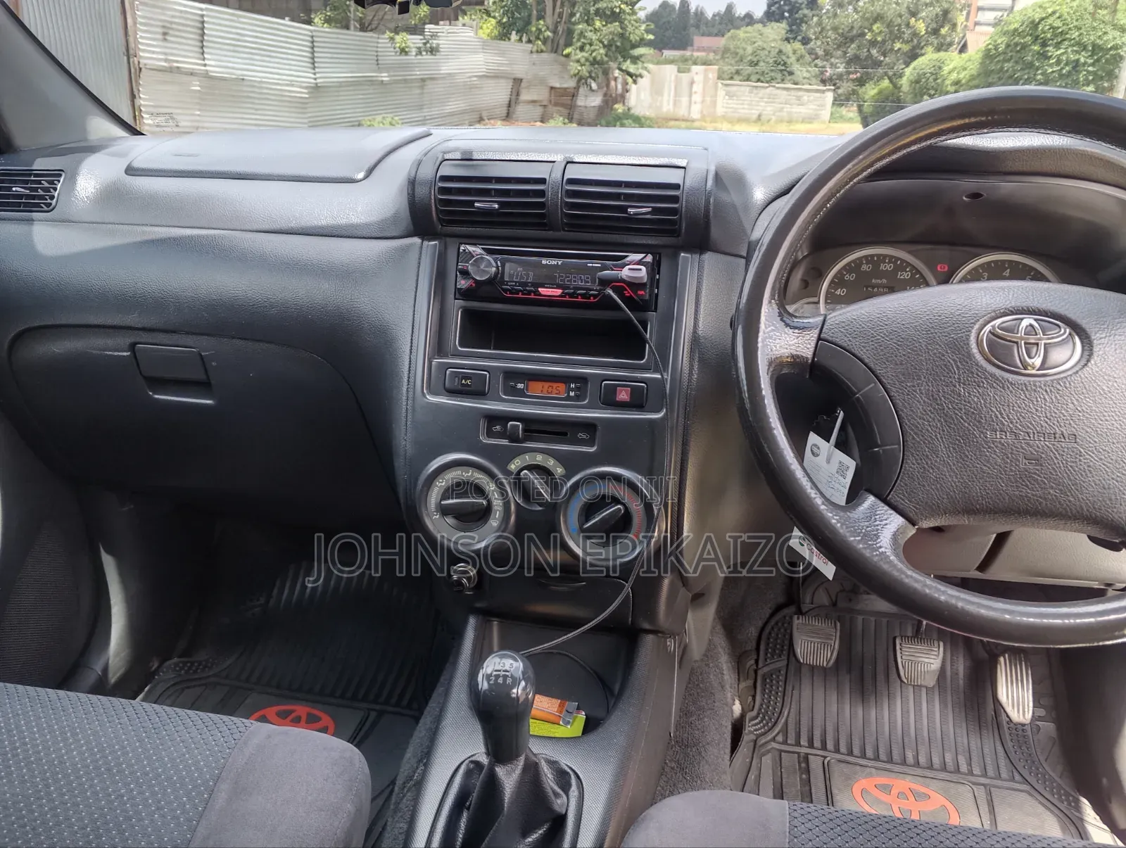 Toyota Avanza 2011