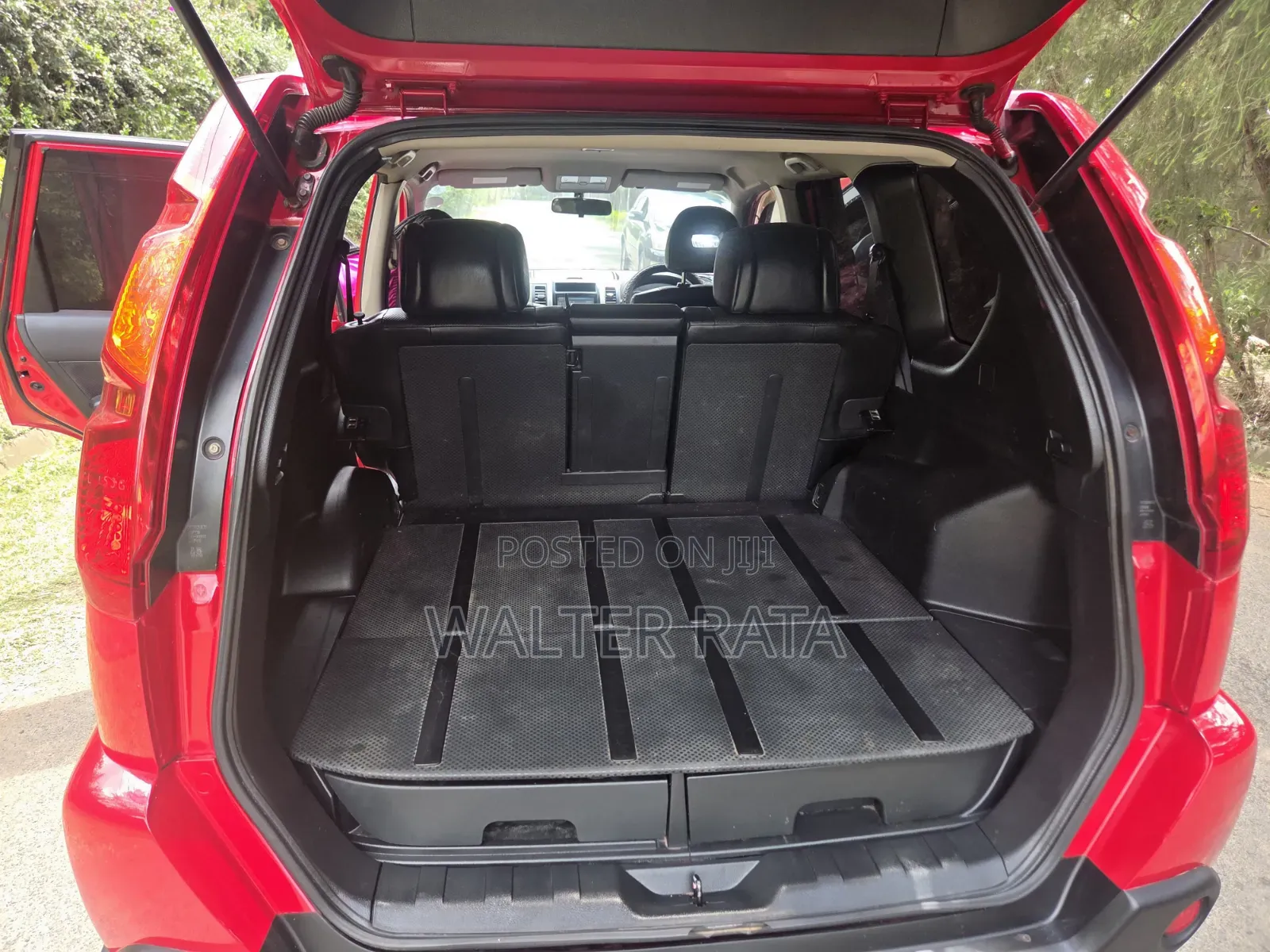 Nissan X-Trail 2010 Red