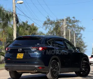Mazda CX-8 2018 Blue