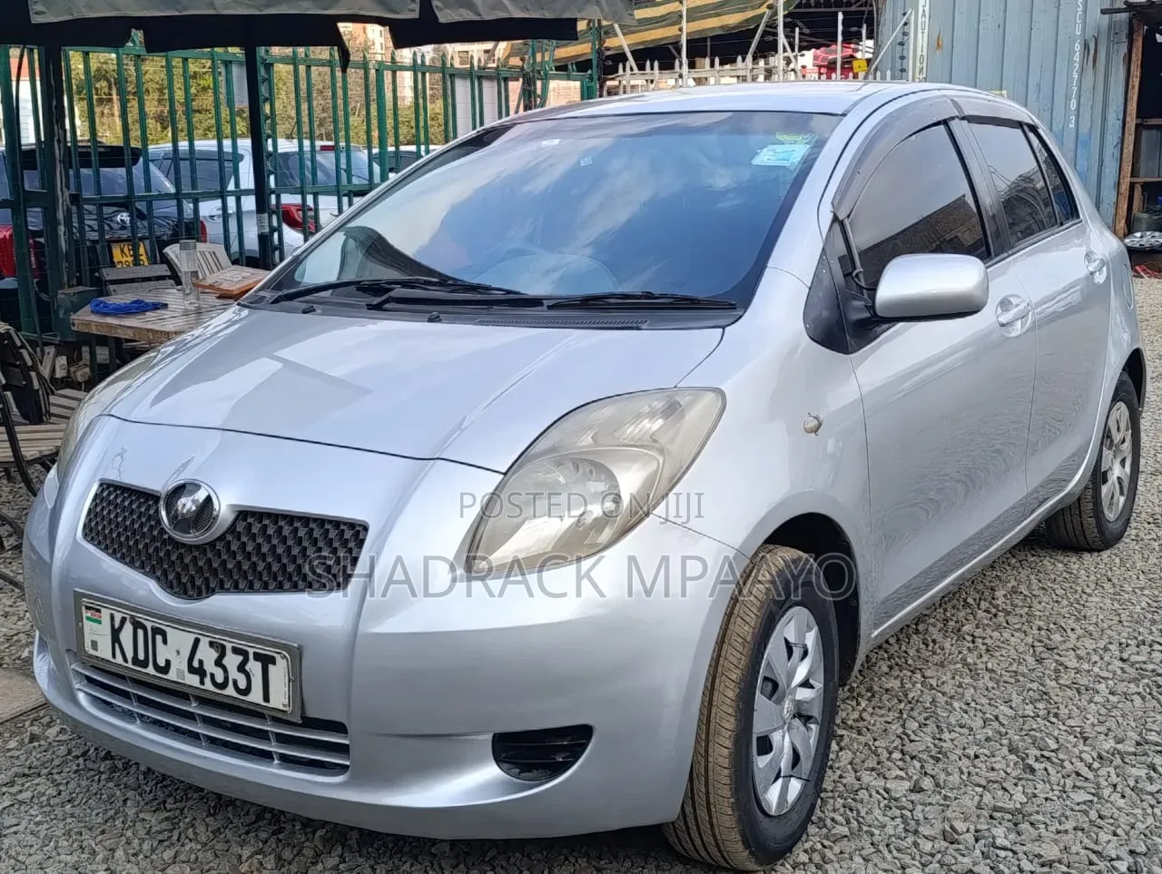Toyota Vitz 2005 Silver