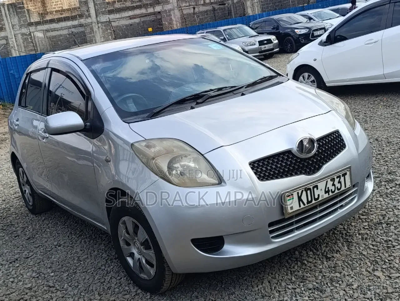 Toyota Vitz 2005 Silver