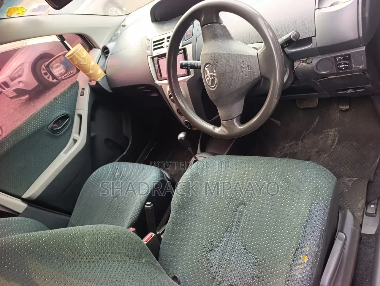 Toyota Vitz 2005 Silver
