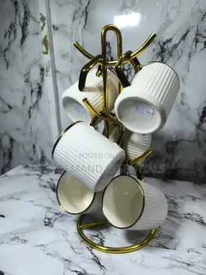 Japanese Gold Rimmed Mugs
Set of 6pcs