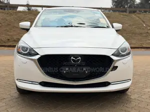 Mazda 2 2020 White