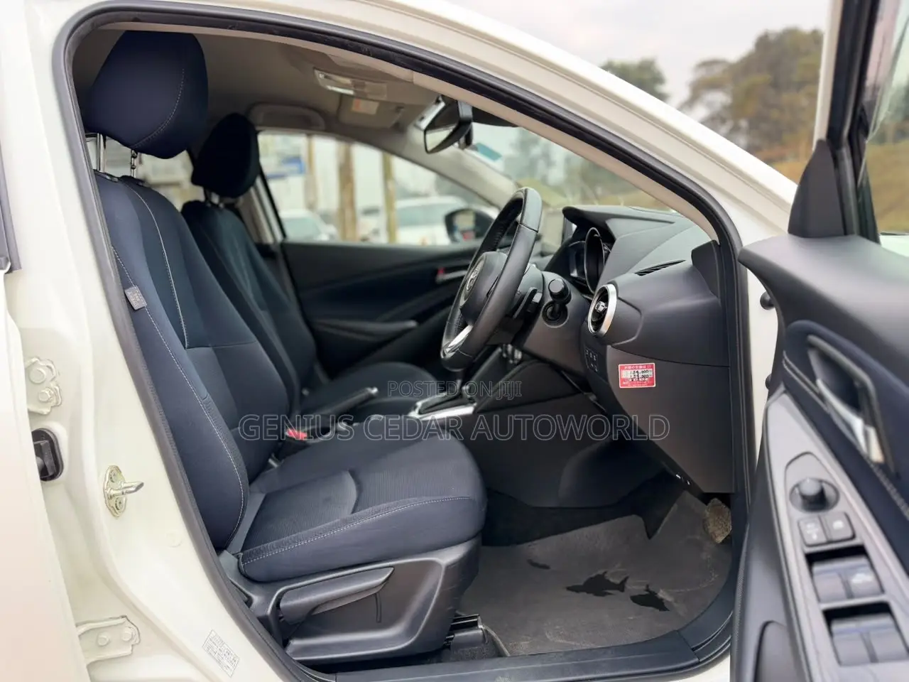 Mazda 2 2020 White