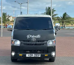 Toyota HiAce 2015 White