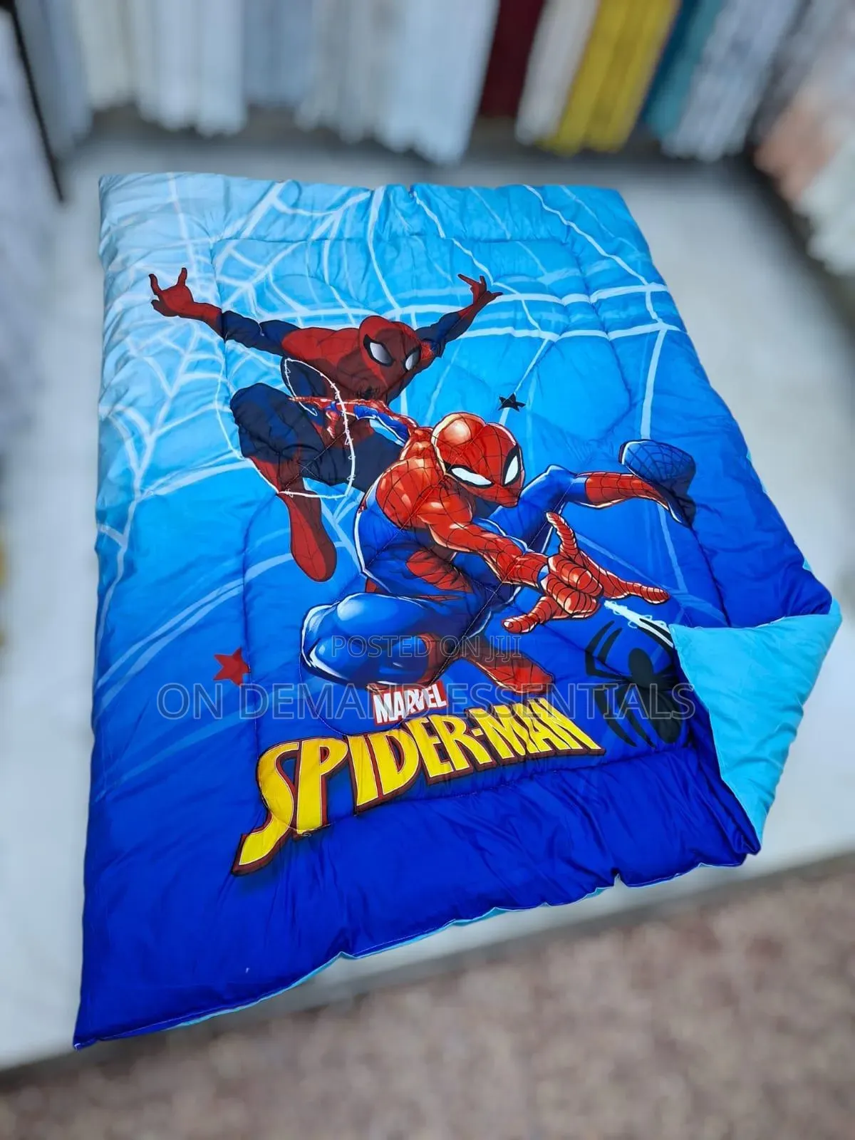 4PC Cartoon Themed Duvet Set Size: 4*6