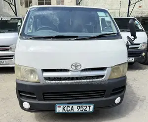 Toyota HiAce 2000 White