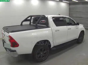Toyota Hilux 2020 White
