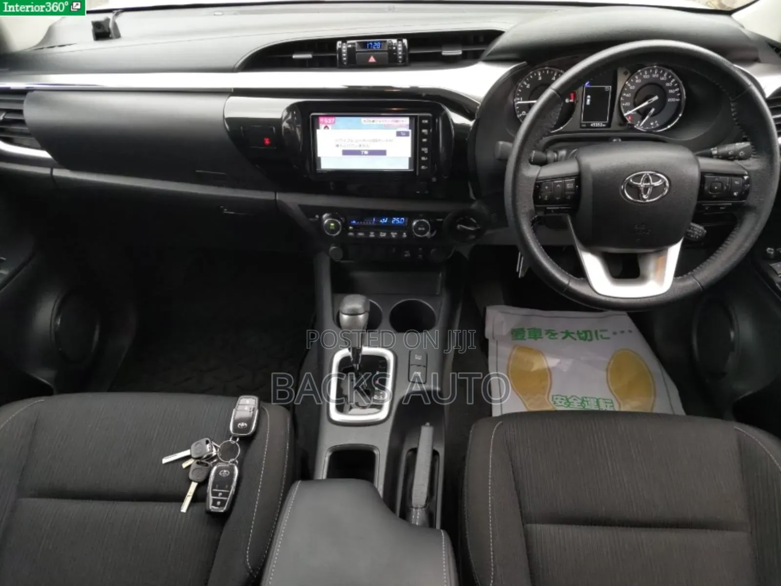 Toyota Hilux 2020 White