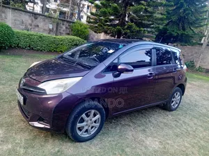 Toyota Ractis 2012 Maroon