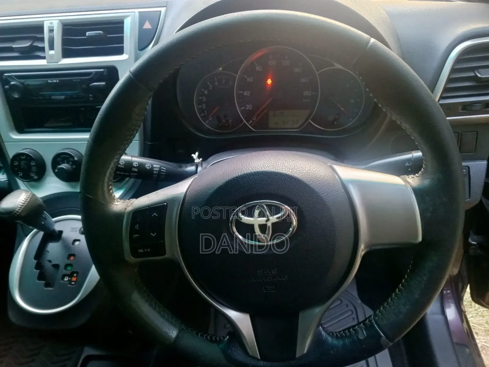 Toyota Ractis 2012 Maroon