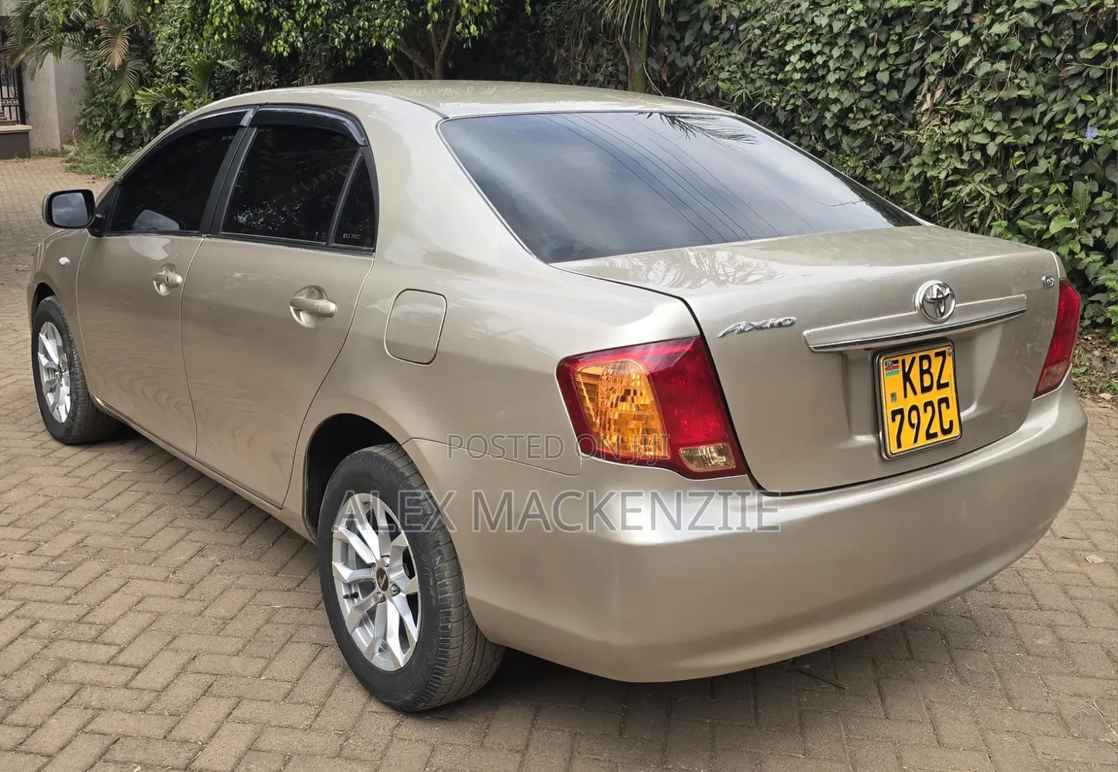 Toyota Axio 2007 Gold