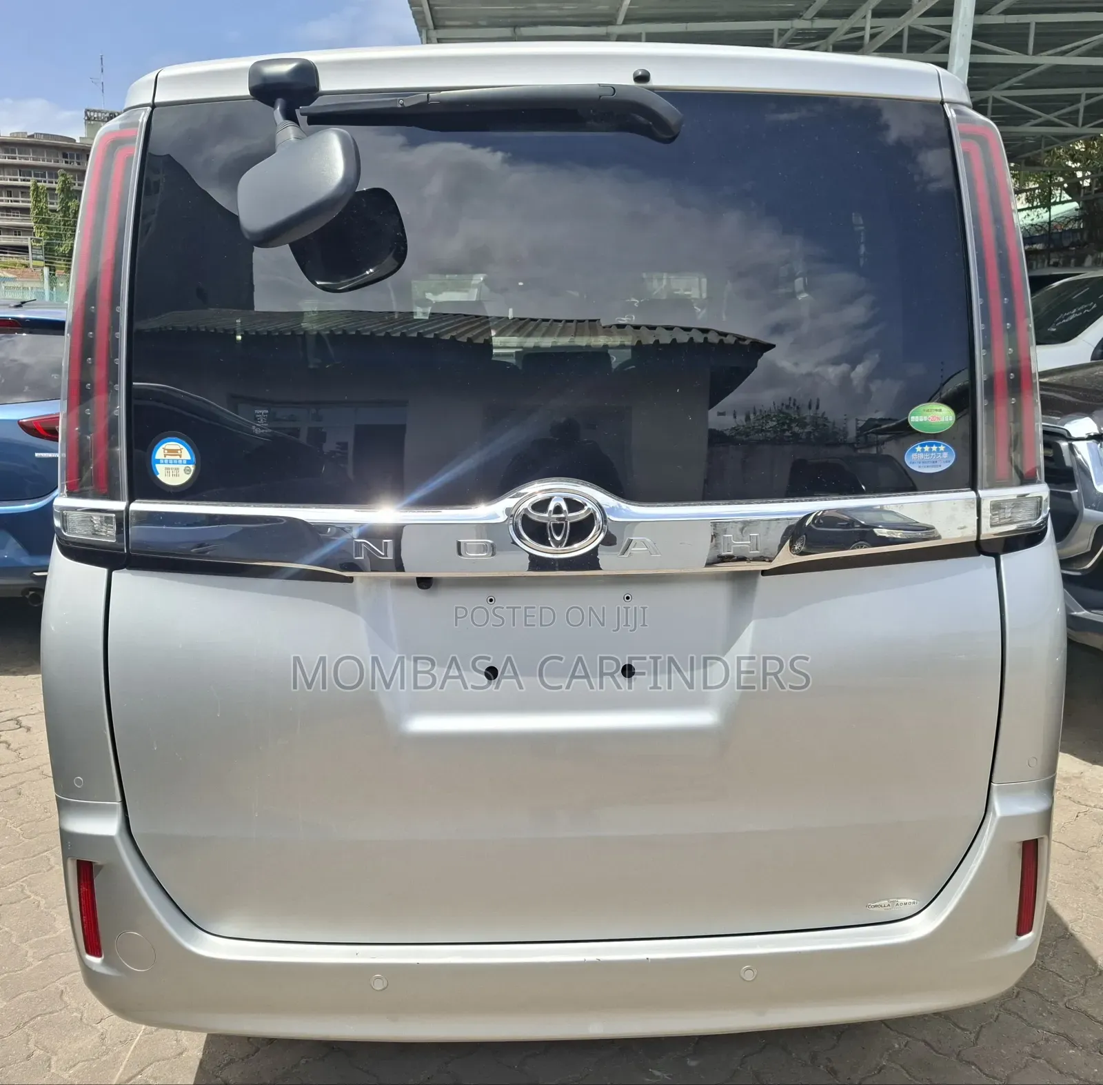 Toyota Noah 2019 Silver