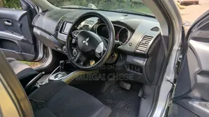 Mitsubishi Outlander 2009 Silver