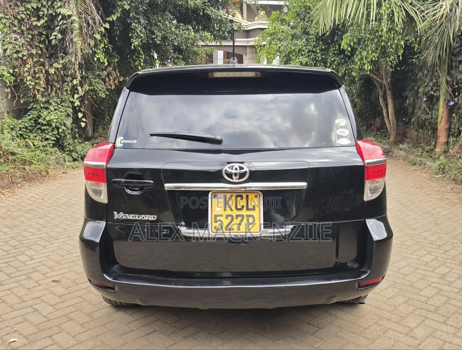 Toyota Vanguard 2010 Black