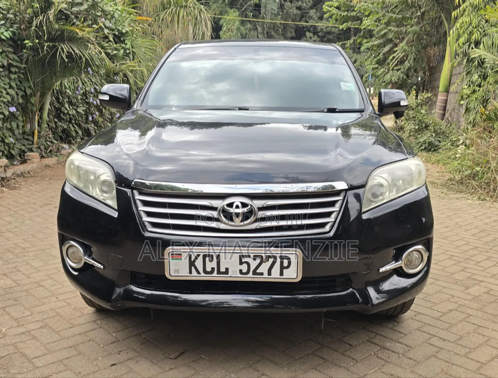 Toyota Vanguard 2010 Black