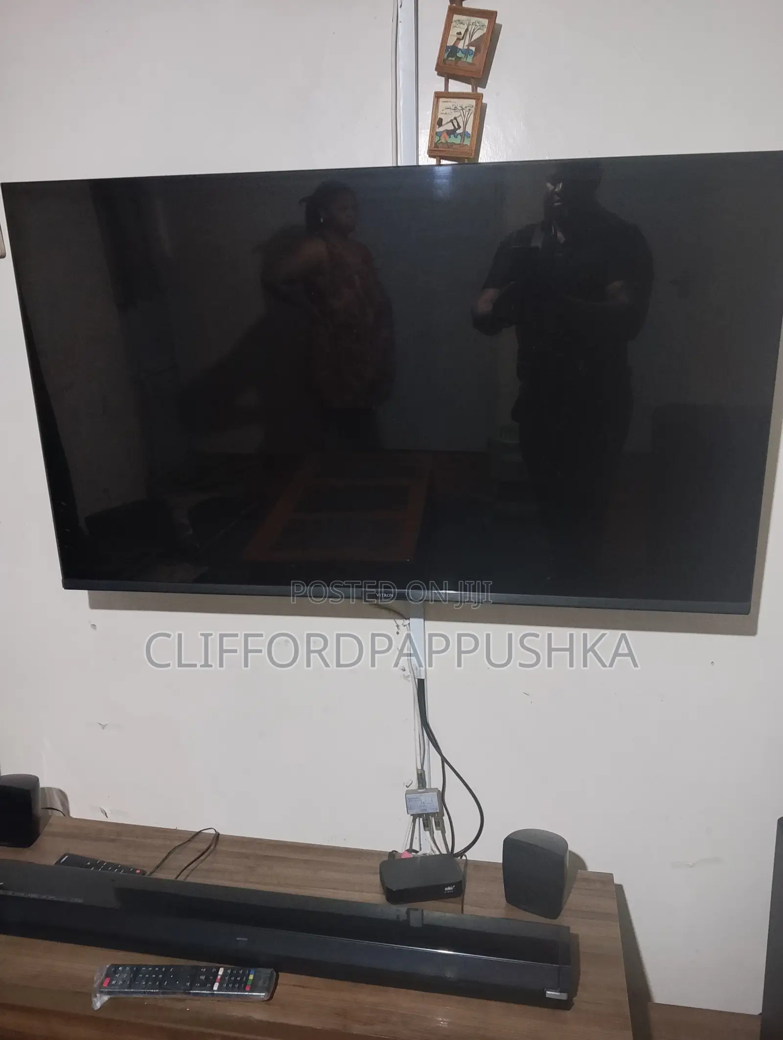 Vitron TV Smart Size 49