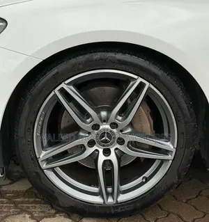 Mercedes-Benz E200 2019 White