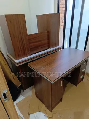 Executive 1.2m Desk With Drawers
