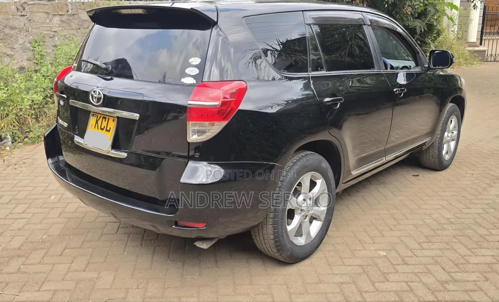 Toyota Vanguard 2010 Black