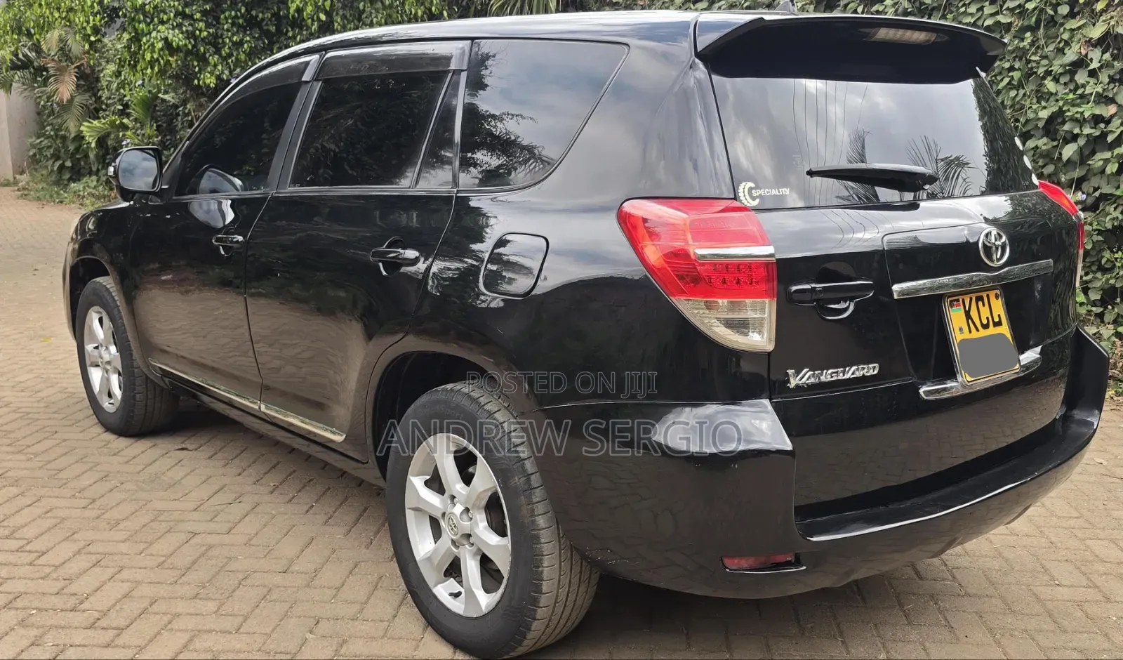 Toyota Vanguard 2010 Black