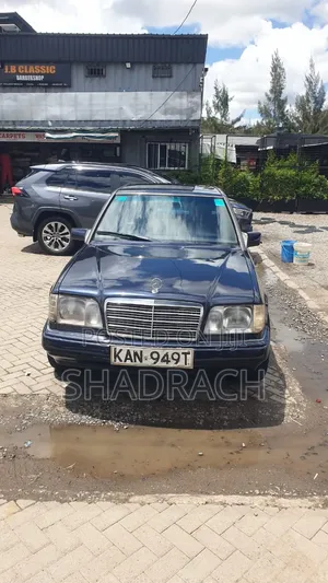 Mercedes-Benz E200 1998 Blue