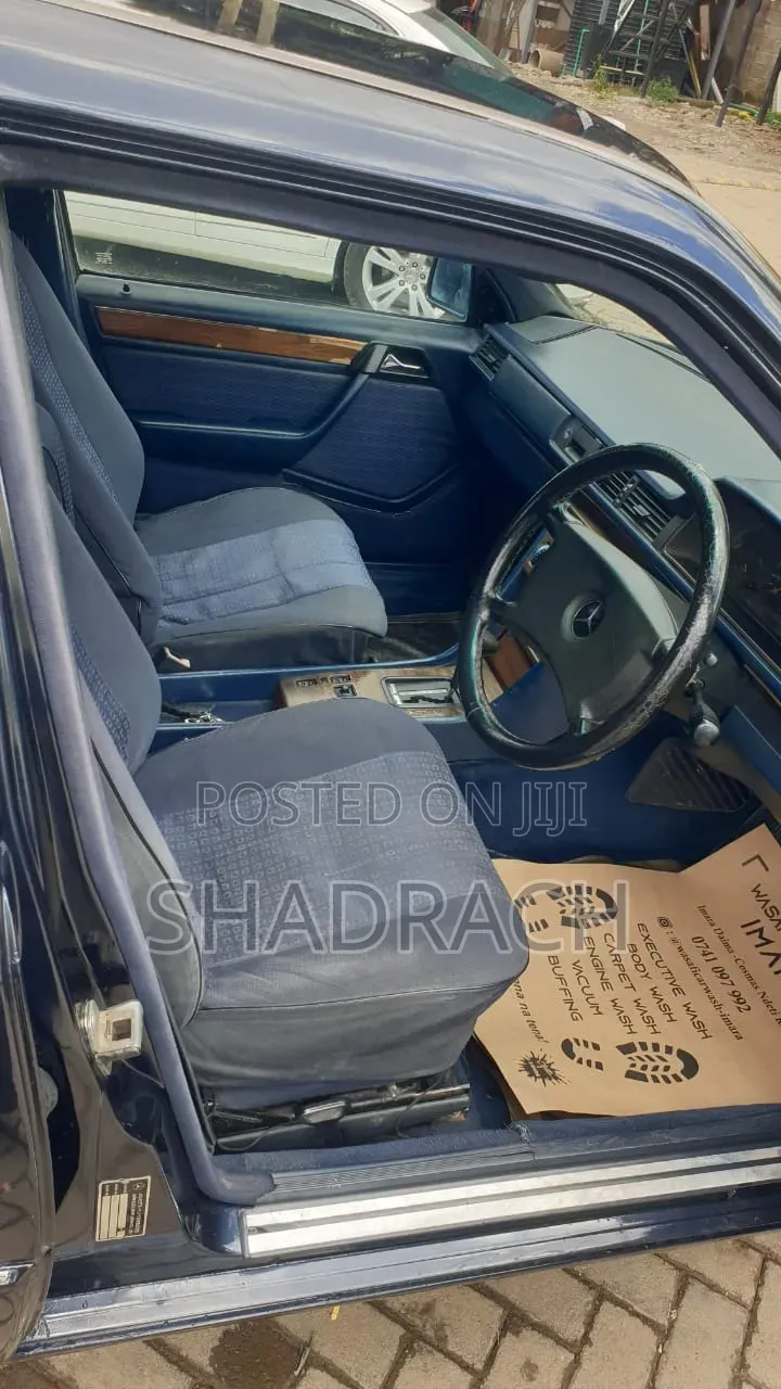 Mercedes-Benz E200 1998 Blue