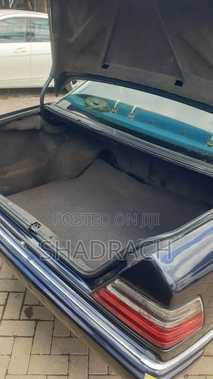 Mercedes-Benz E200 1998 Blue