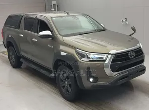 Toyota Hilux 2021 Gold