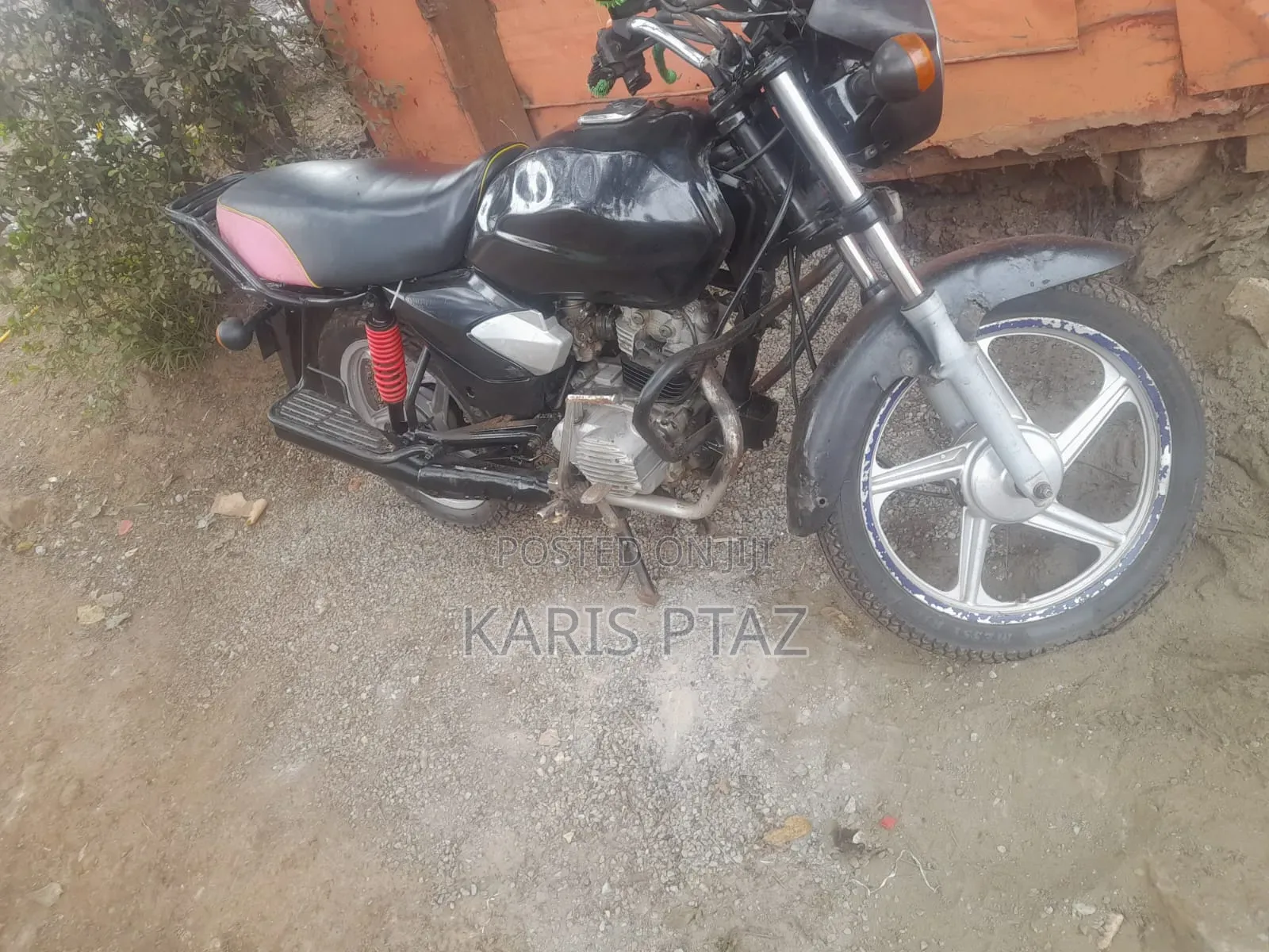 TVS HLX Plus ES 2024 Black