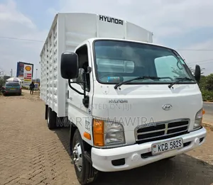Hyundai Hd 2014 White