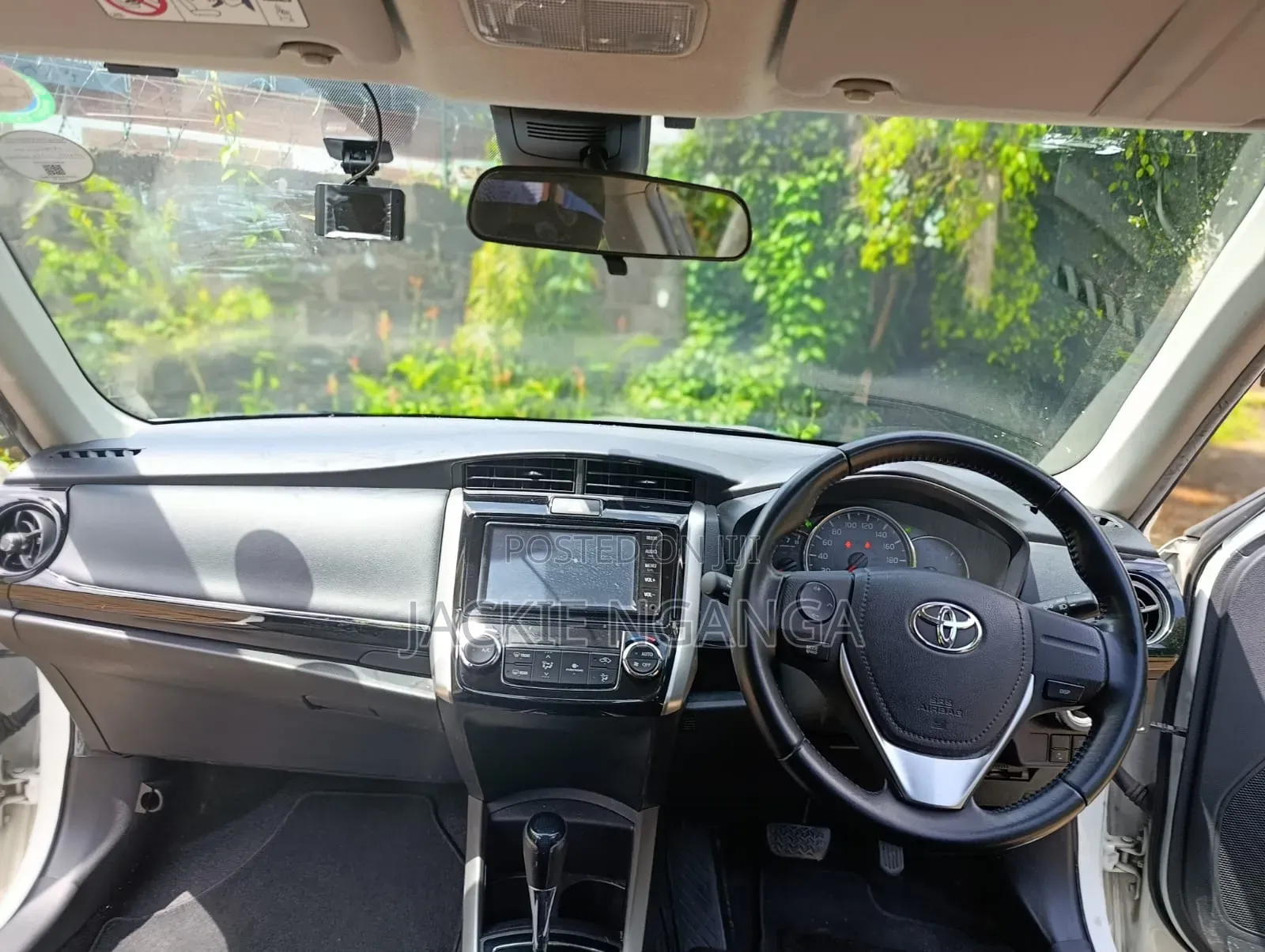Toyota Corolla Fielder 2019 White