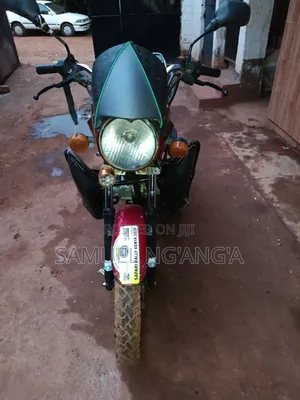 Bajaj Boxer 2019 Red