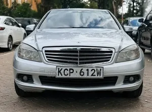 Mercedes-Benz C180 2011 Silver