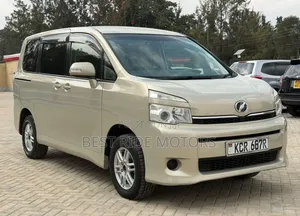 Toyota Voxy 2012 Beige
