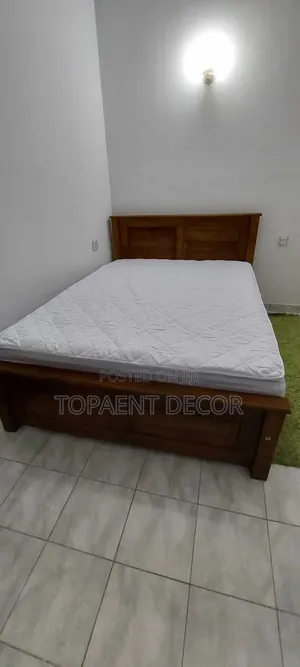 Beautiful Sweat Wicking Design Matress Protectors