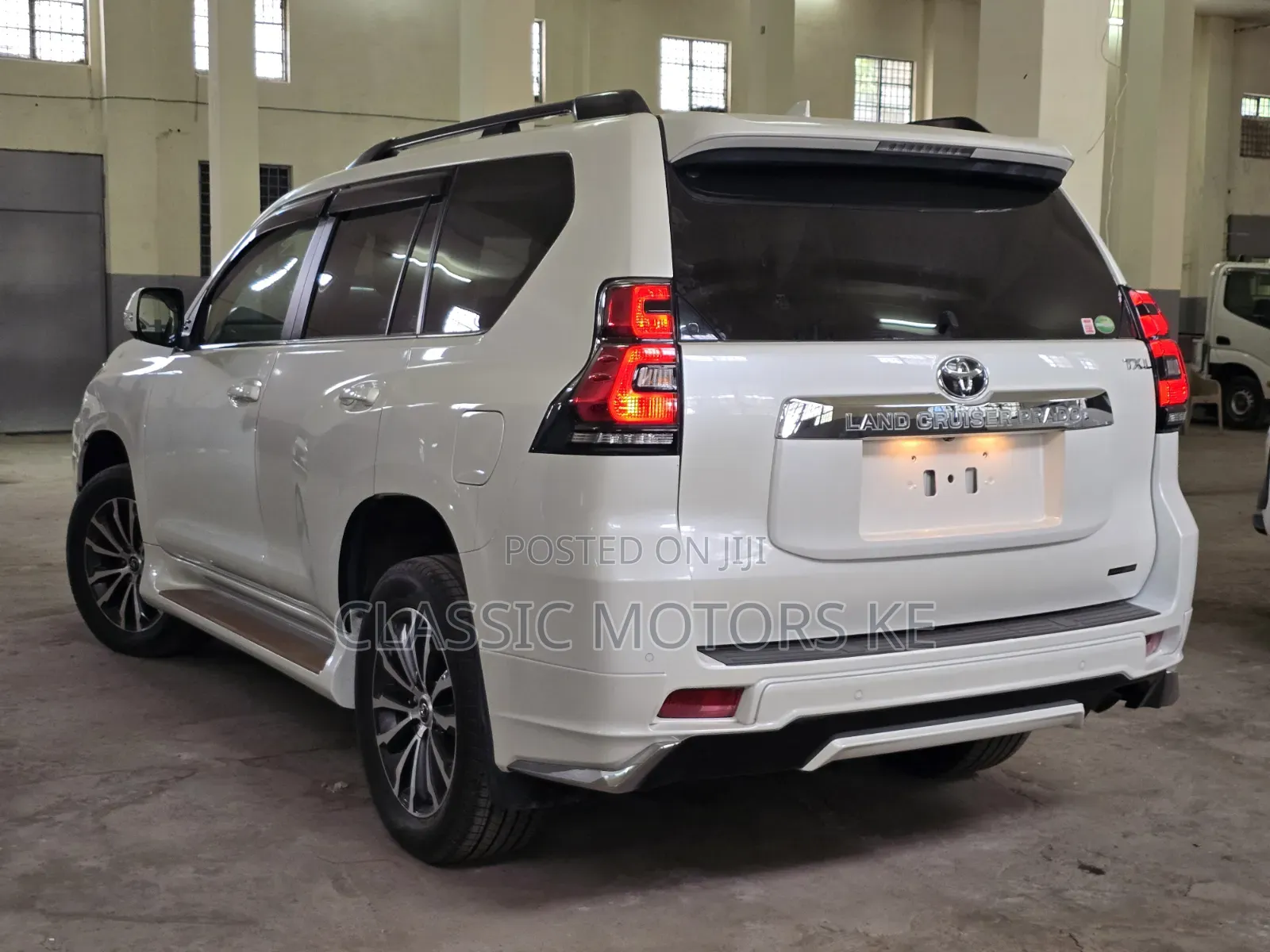 Toyota Land Cruiser Prado 2019 Pearl