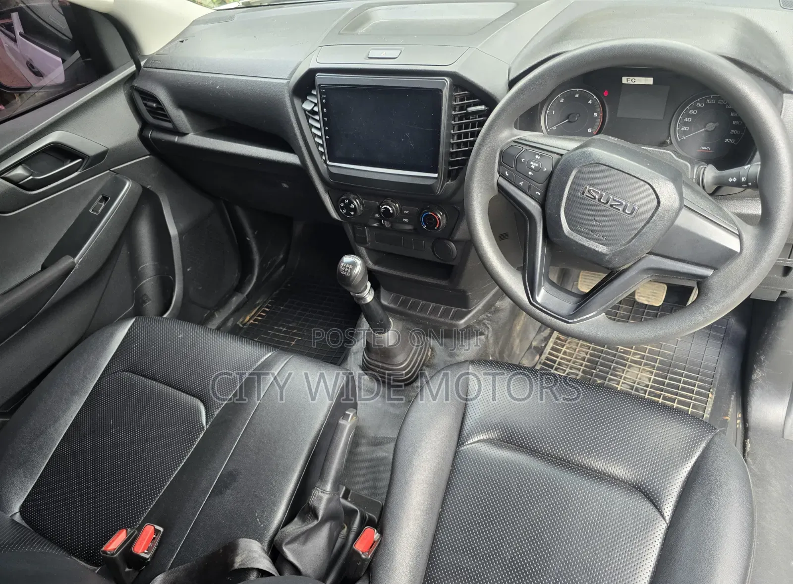 Isuzu D-MAX 2025 White
